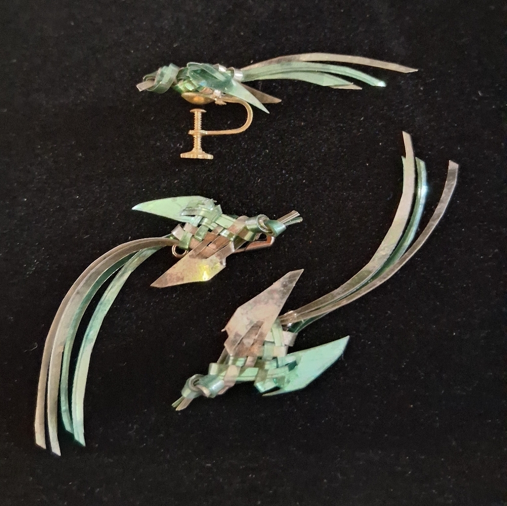 Vintage Origami Style Metal Hummingbird Brooches And screw Back Earring Set 2.5"